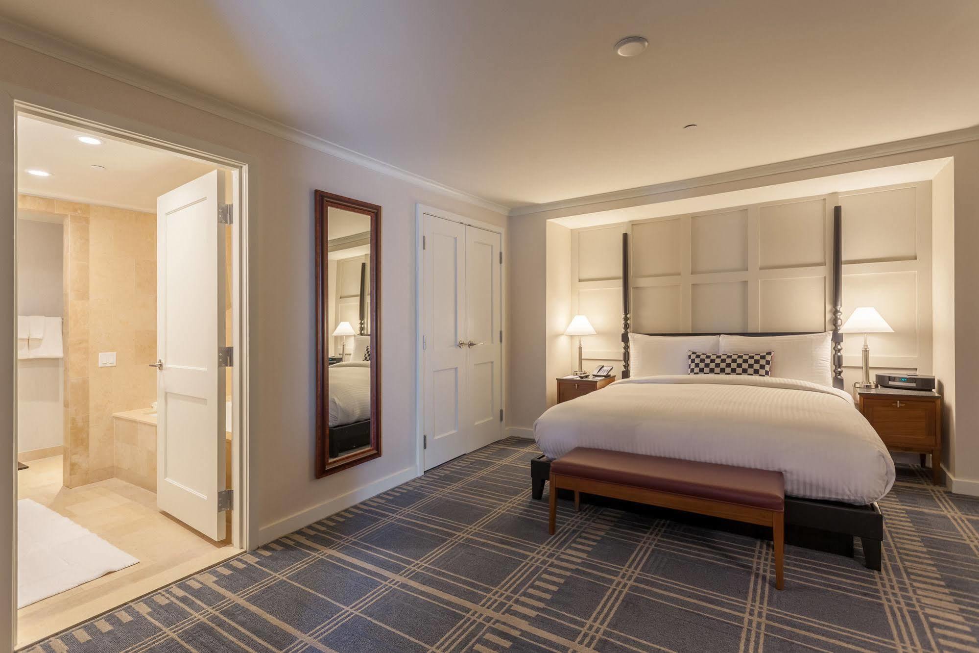 קיימברידג' The Charles Hotel In Harvard Square מראה חיצוני תמונה